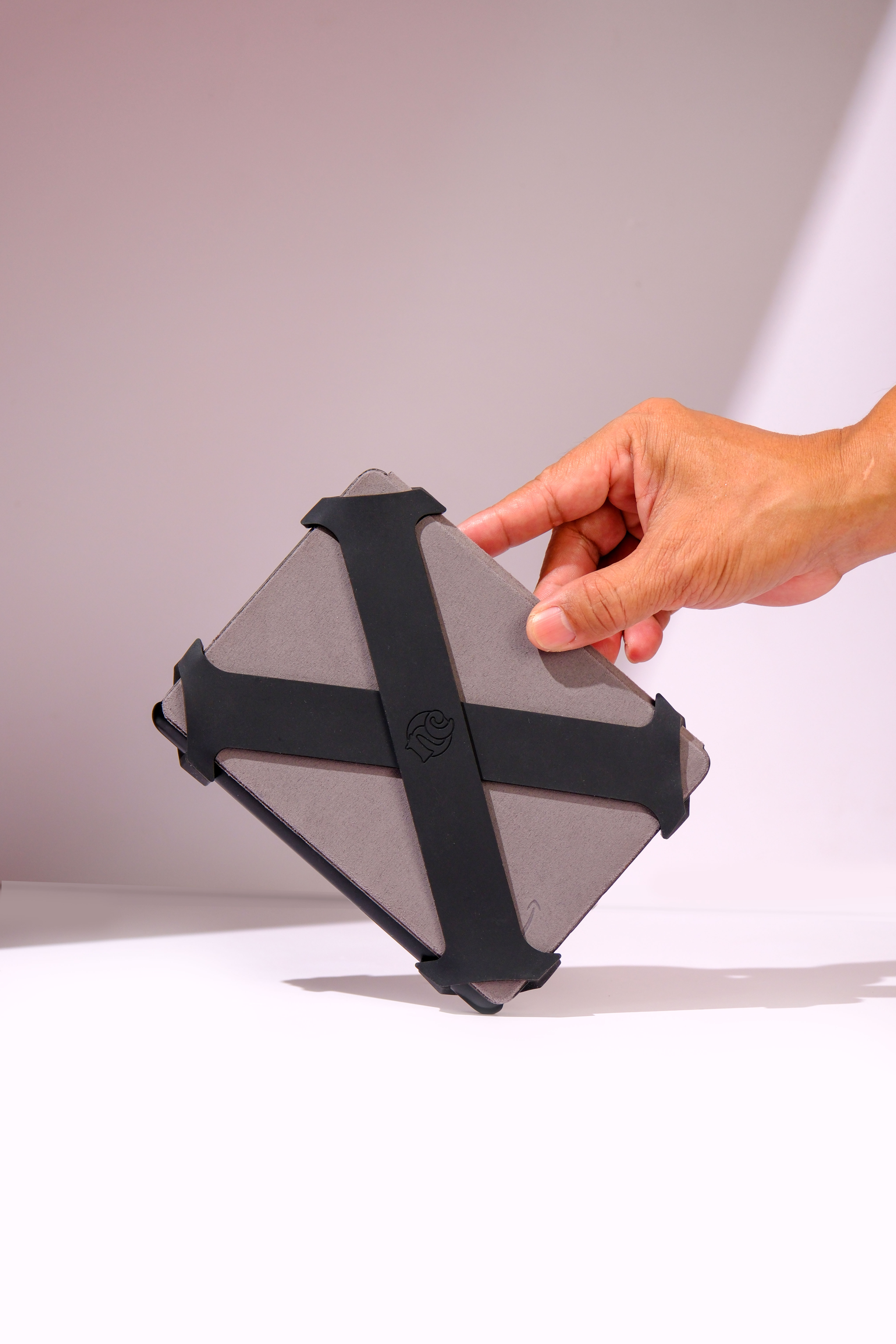 Midnight Everstraps product view